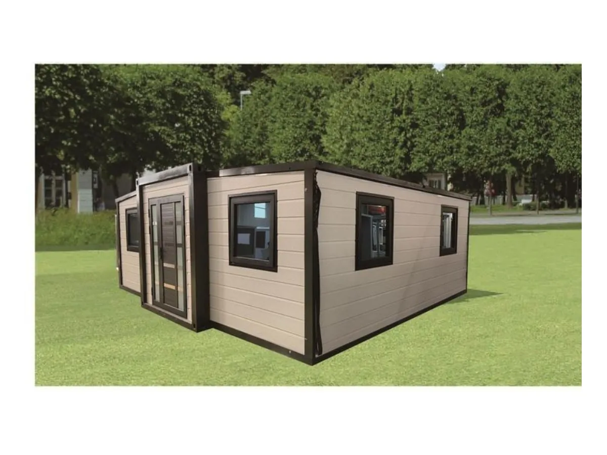 Expandable House Landscape Grey